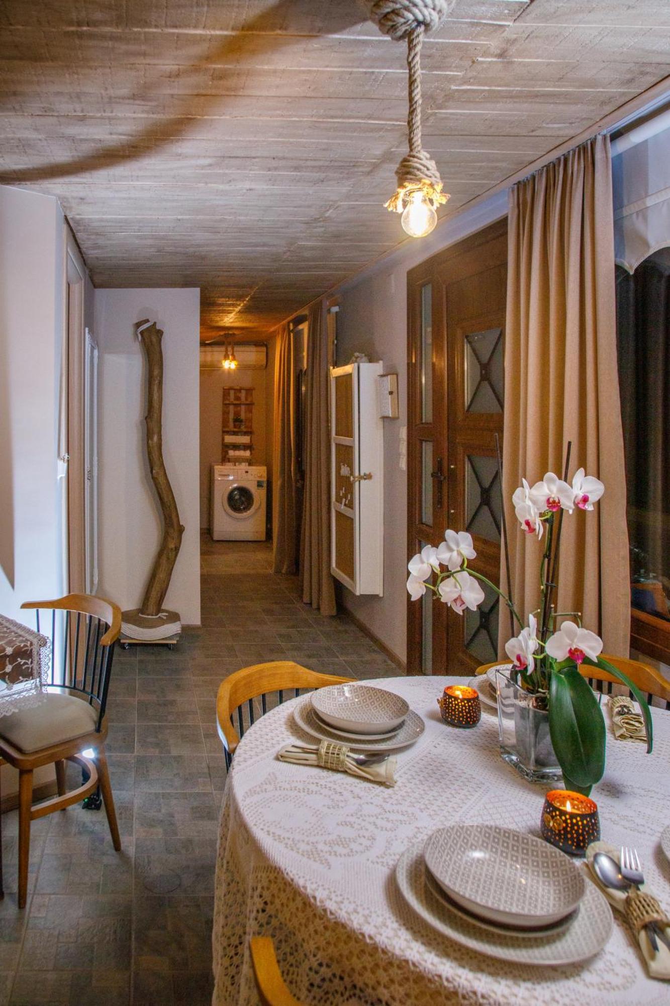 Hill House Apartment Кавала Екстериор снимка