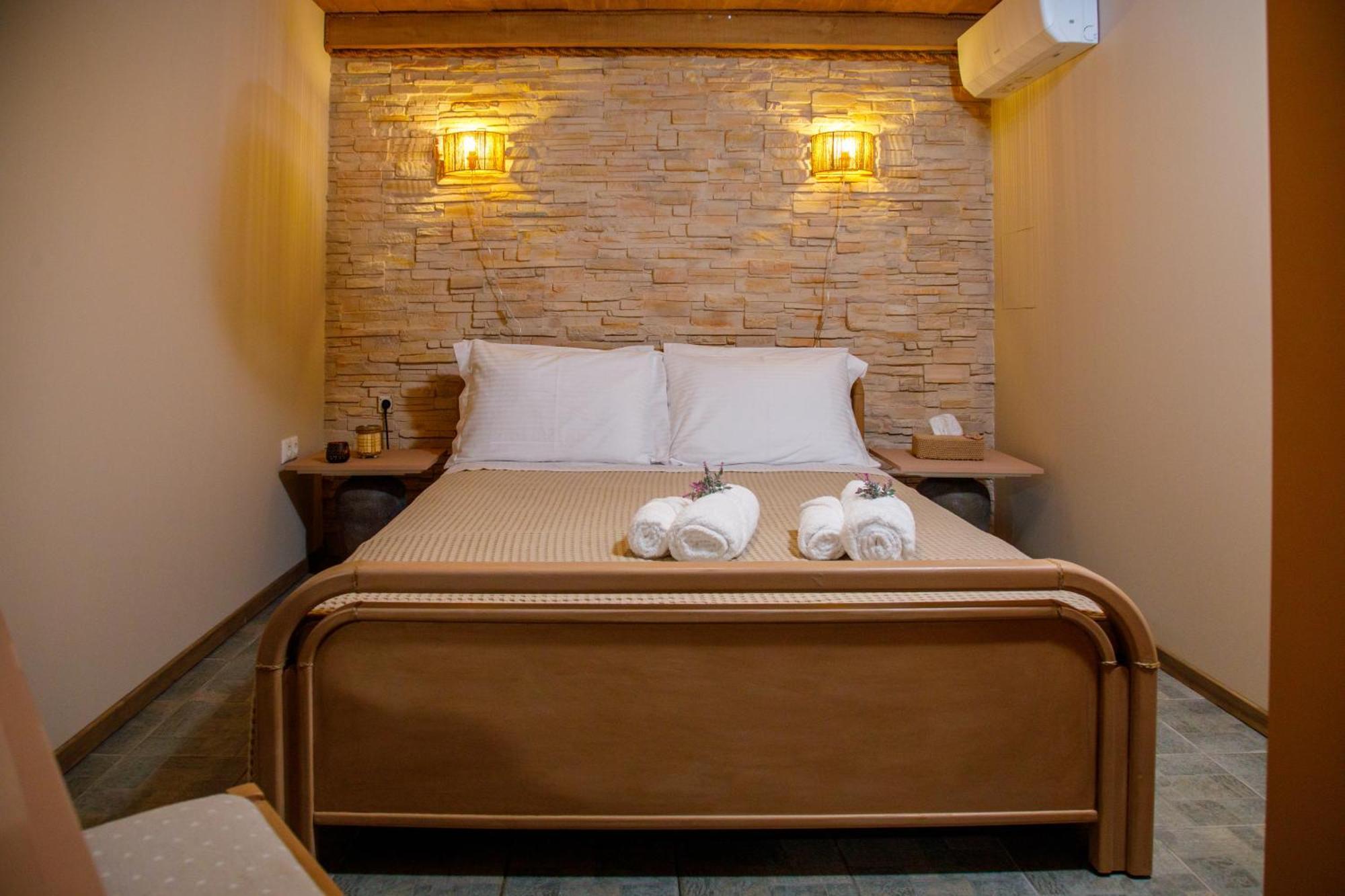Hill House Apartment Кавала Екстериор снимка