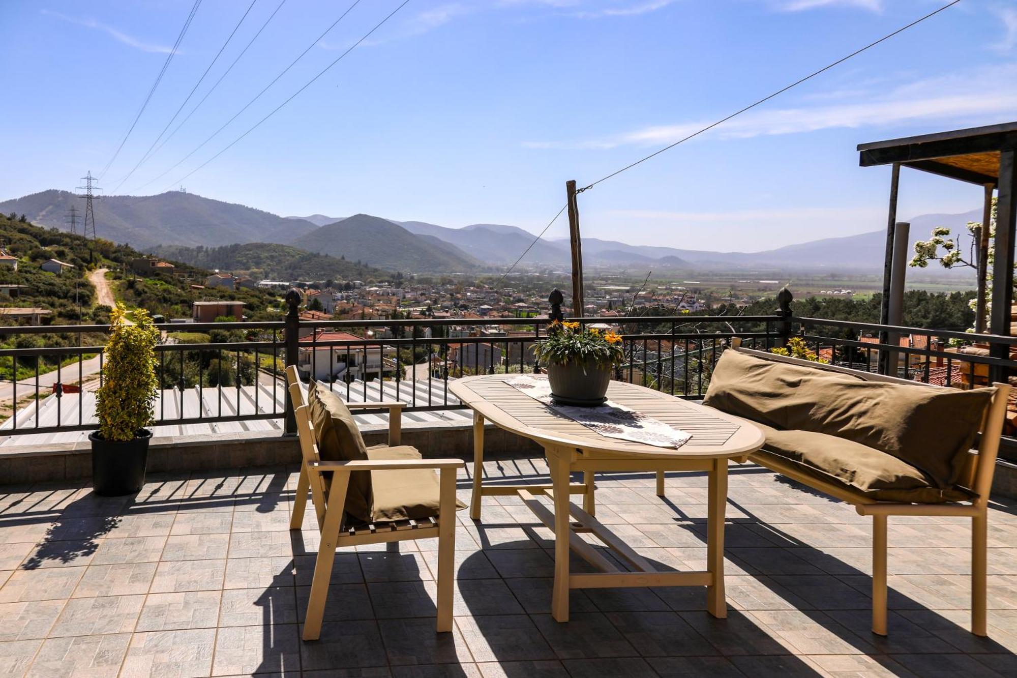 Hill House Apartment Кавала Екстериор снимка