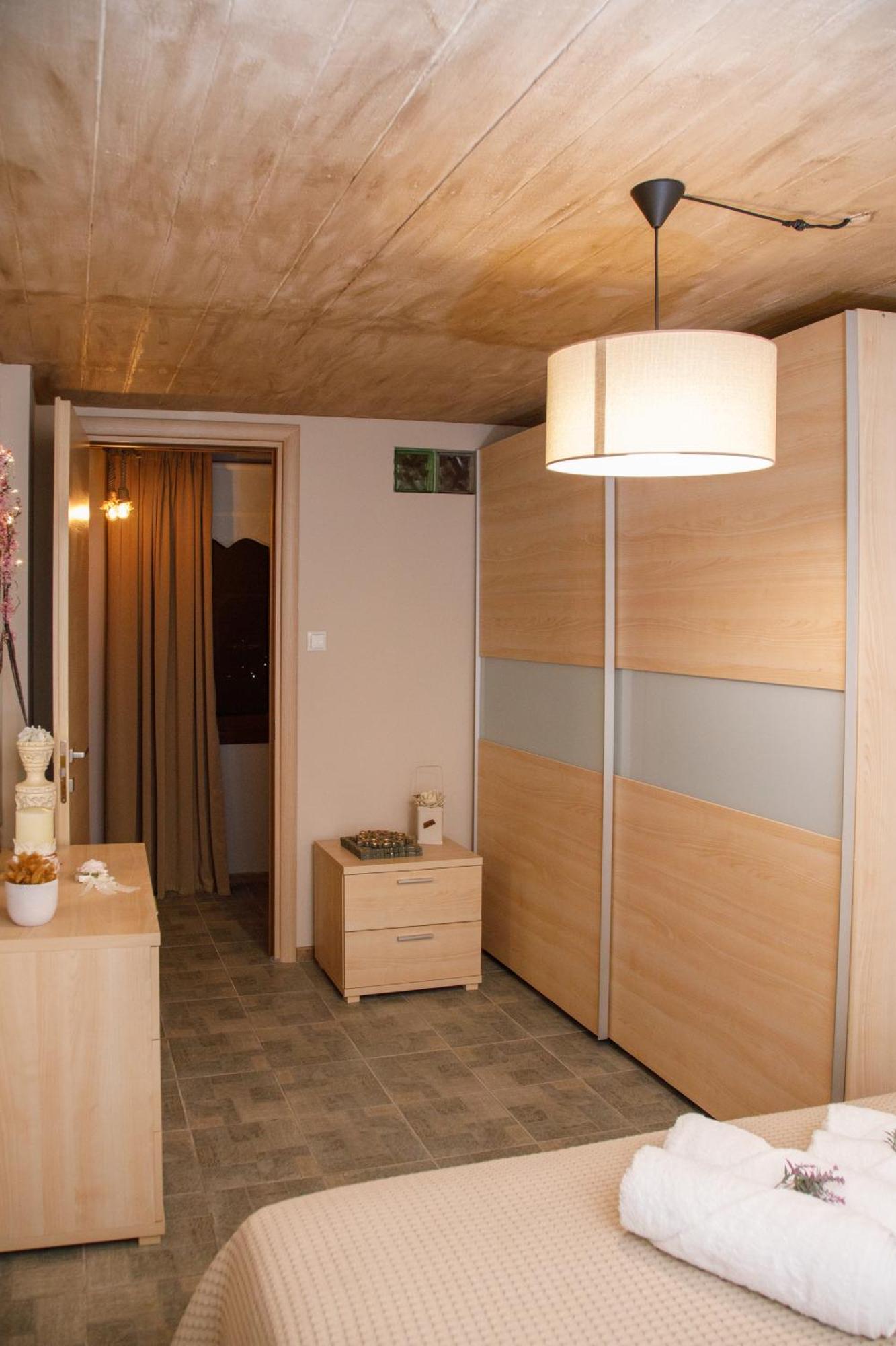 Hill House Apartment Кавала Екстериор снимка