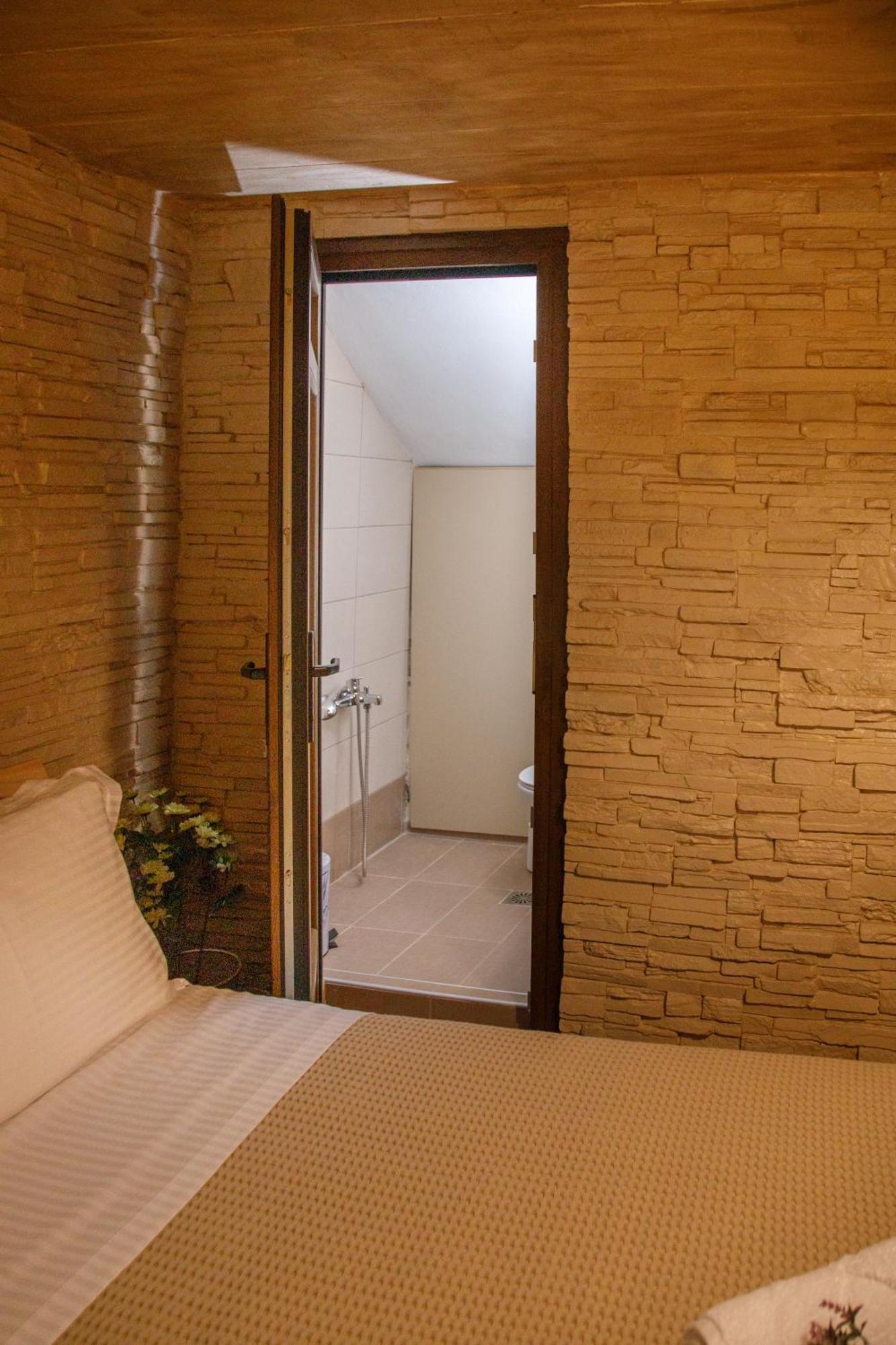 Hill House Apartment Кавала Екстериор снимка